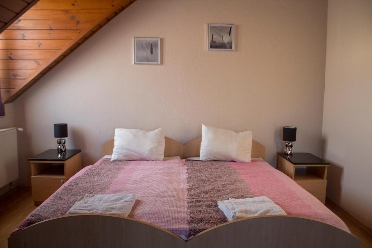 Gilde Panzio Bed and Breakfast Pilisvörösvár Eksteriør billede