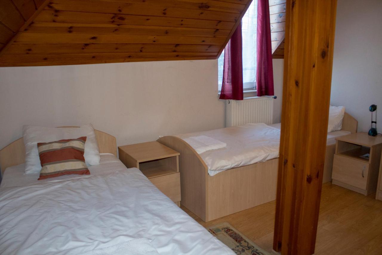Gilde Panzio Bed and Breakfast Pilisvörösvár Eksteriør billede